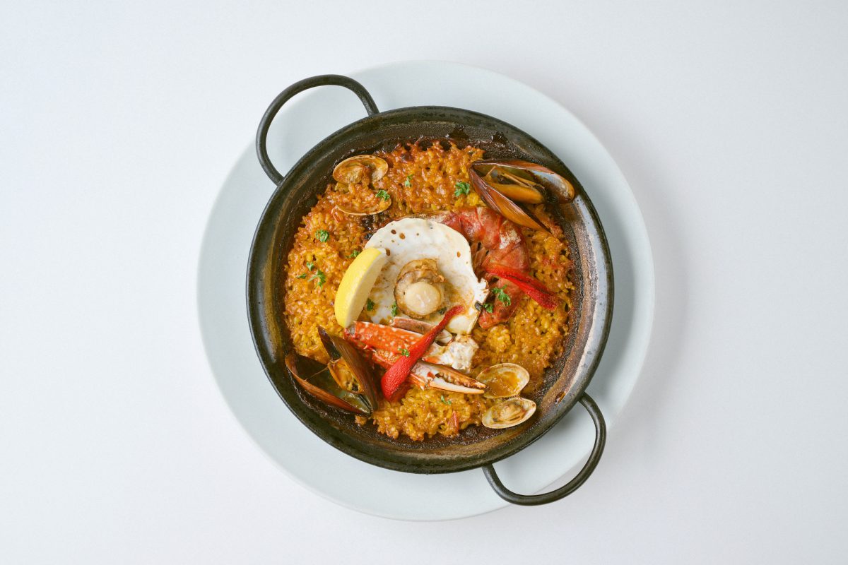 ジェントル飯　渋谷ヒカリエ　岡崎体育　Bar Español LA BODEGA