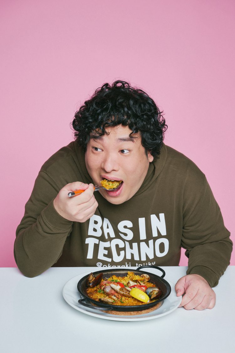 ジェントル飯 渋谷ヒカリエ出張版　岡崎体育×〈Bar Español LA BODEGA〉の魚介のパエリャ【前編】