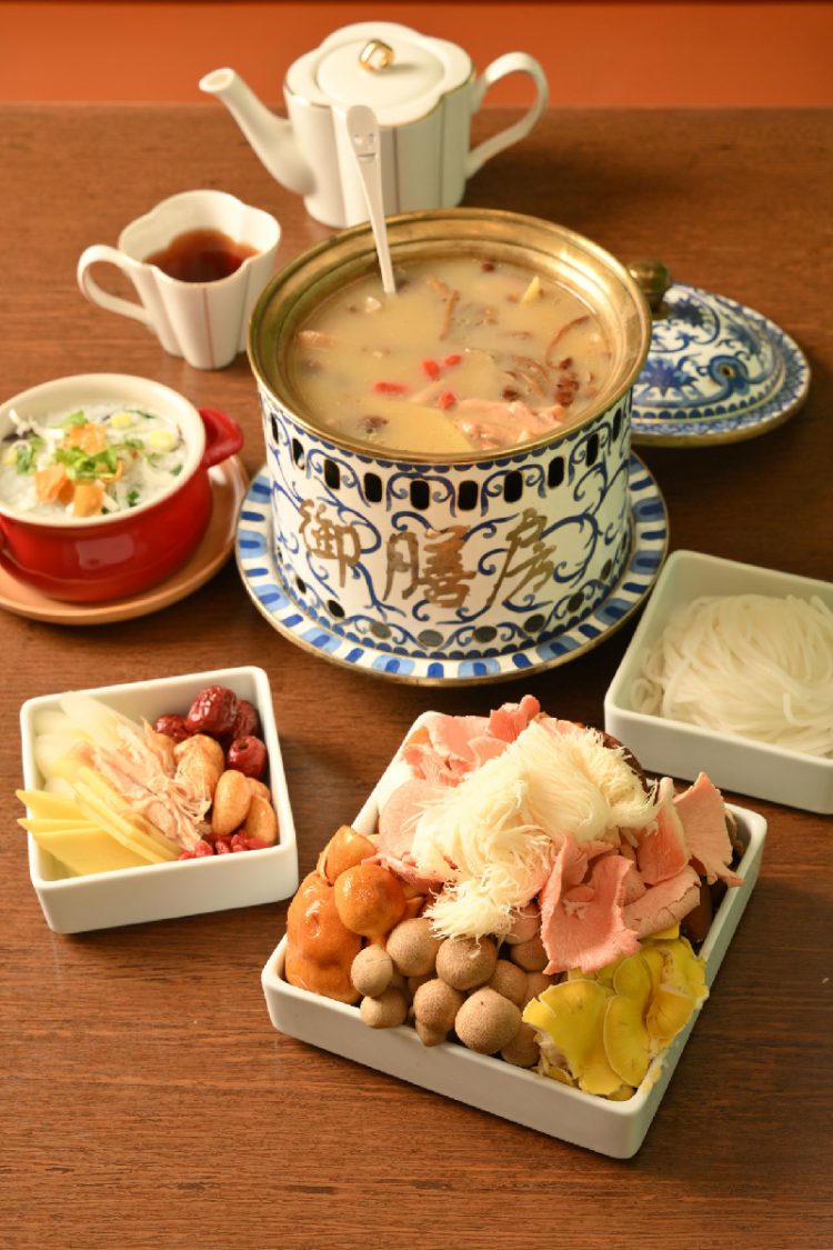 LIFEHACK JOURNAL　渋谷ヒカリエ出張版2024.10：揺らぎやすい女性の体をサポートする薬膳料理とフェムケアアイテム3選。