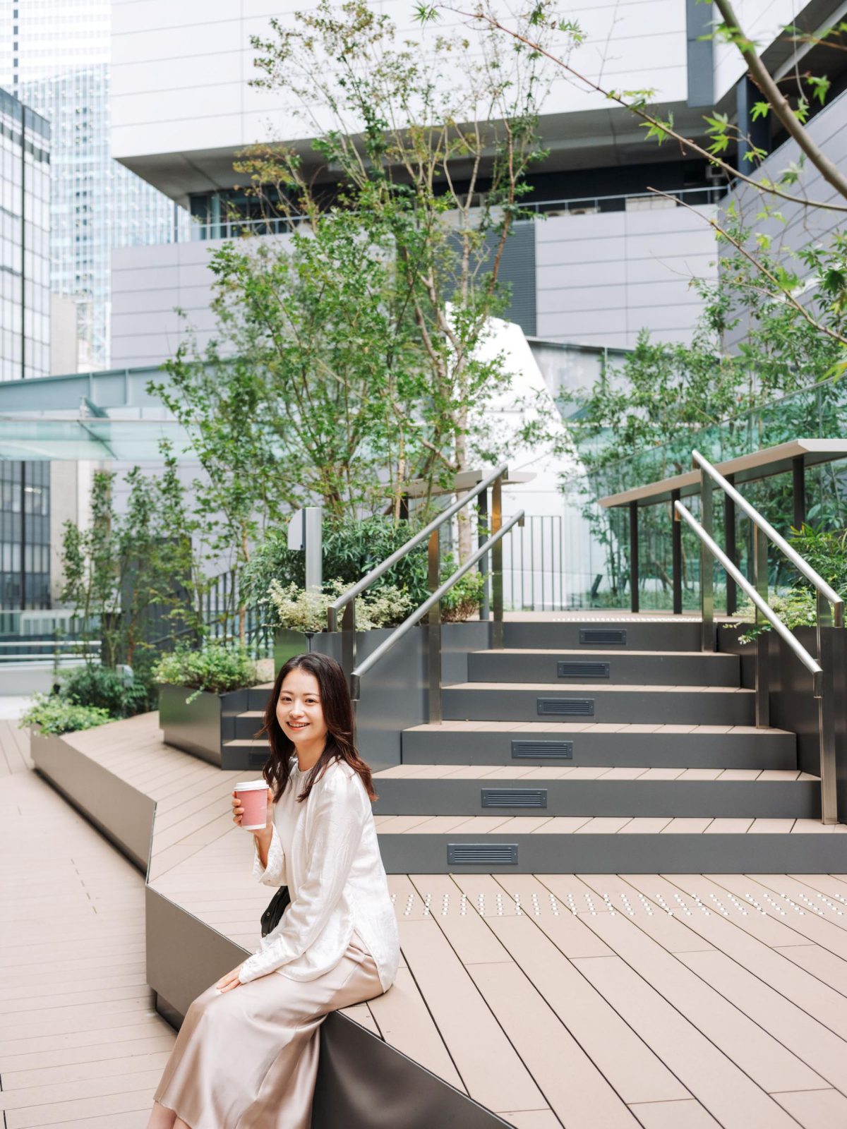 渋谷ヒカリエからシームレスに繋がる緑いっぱいのアートな新スポット！渋谷アクシュで過ごす豊かなひととき