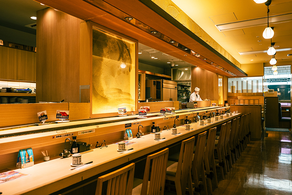 渋谷ヒカリエの〈まぐろ問屋三浦三崎港　恵み〉の店内