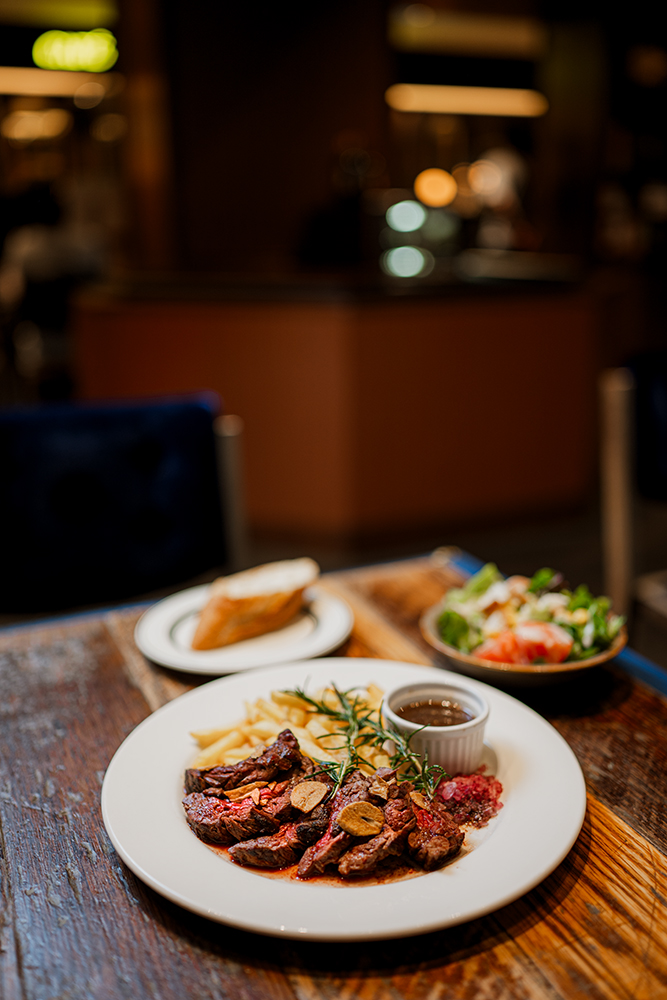 開運グルメ！食べたら幸せになれる星占い。2025年8月編