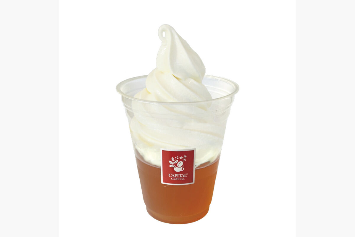 カムカムゼリー ミルクソフトクリームのせ ＜キャピタルコーヒー＞