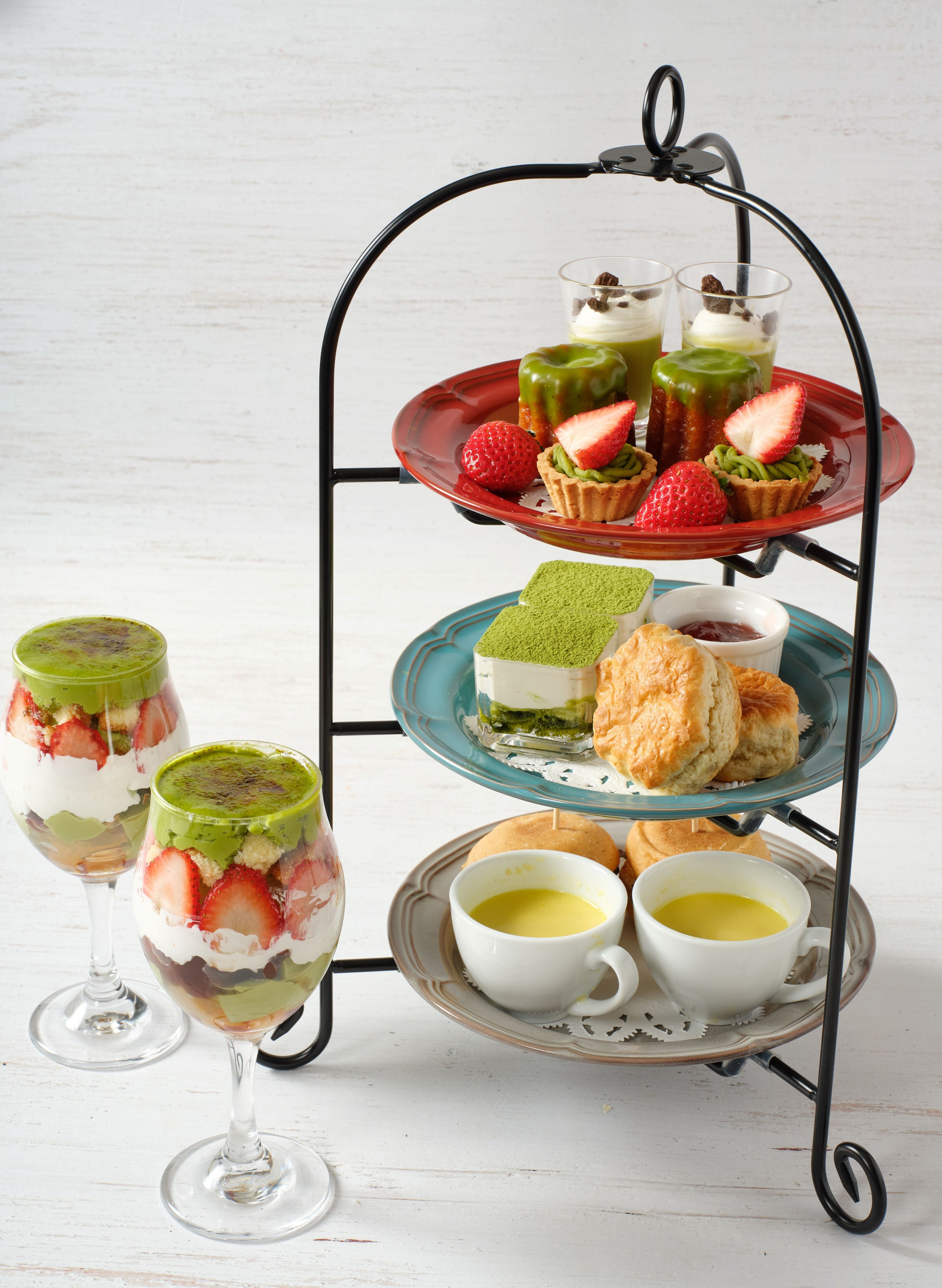 7F Cafe&Grill SIZZLe GAZZLe】☆3月3日～／「春限定」苺と抹茶の