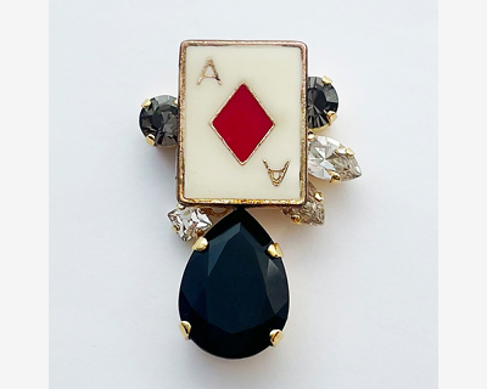 ホリデーシーズンを彩るコスチュームジュエリー〈CORNU〉POP UP SHOP