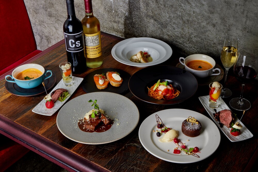  【７F　Cafe&Grill SIZZLE GAZZLE】★12月22～25日限定／クリスマスディナー★　メイン料理は「牛頬肉の赤ワイン煮込み」！全８品の期間限定コース+ワインペアリング３杯付